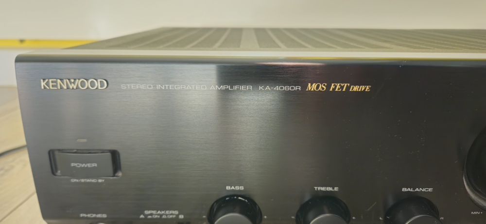 KENWOOD  ka 4060R стерео усилвател