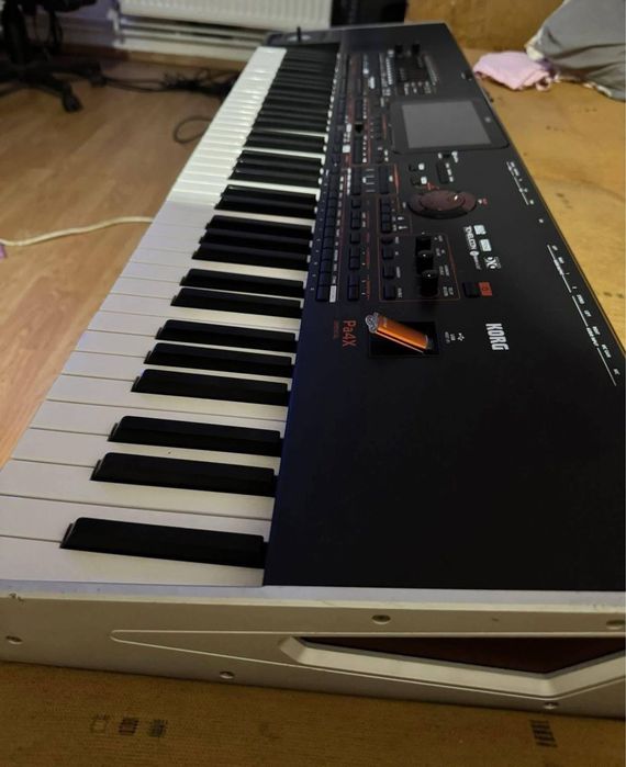 Vand Korg Pa4x pro  Oriental 76 keys Urgent ! Schimb cu Pa5 !
