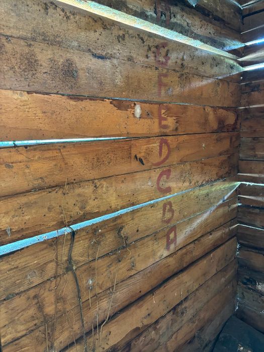 Casa din lemn imbinat, pentru relocare