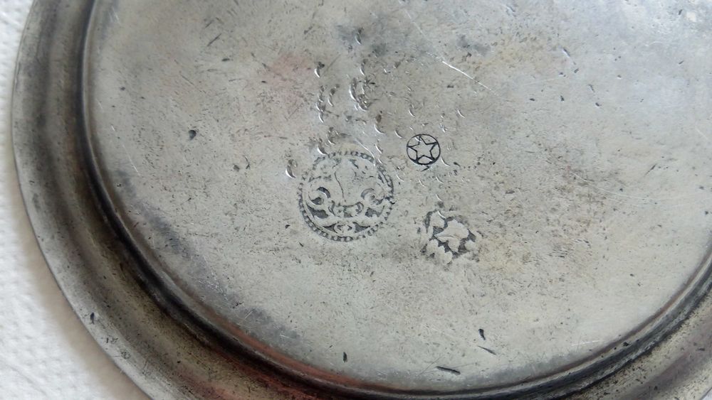 Стара чинийка антика