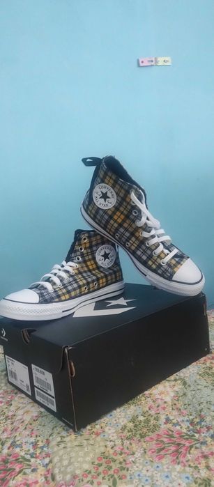 Нови кецове Converse