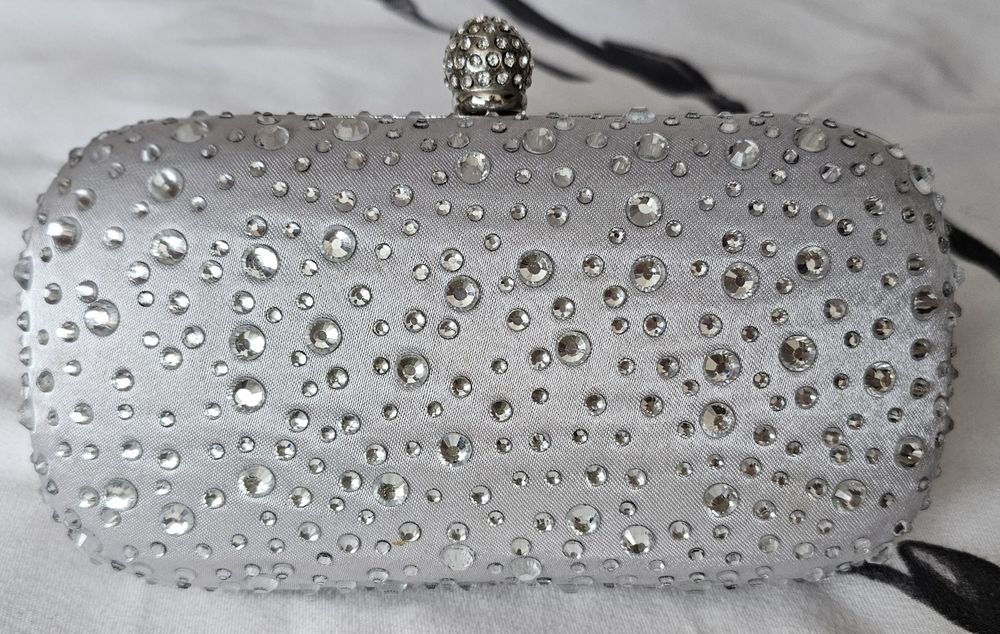 Носени бални клътчове + чисто нова чанта