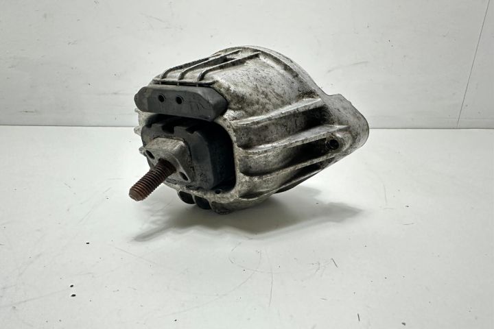 Tampon motor dreapta 13981112ge BMW Seria 3 E90/E91/E92/E93 seria