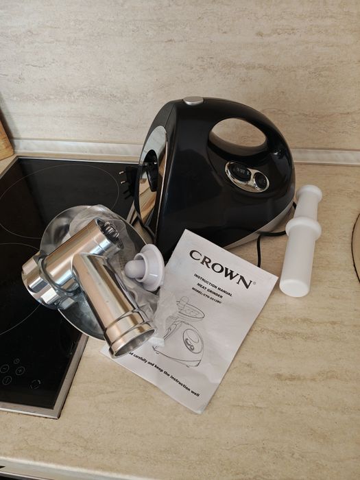 Електрическа месомелачка CROWN