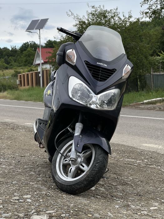Scuter 125CC daelim