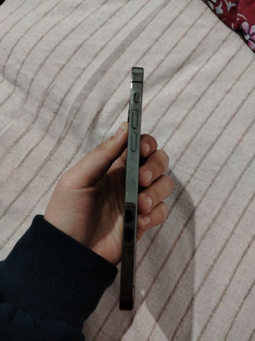 Iphone 12 Pro_Face ID ishlaydi.ekran singan