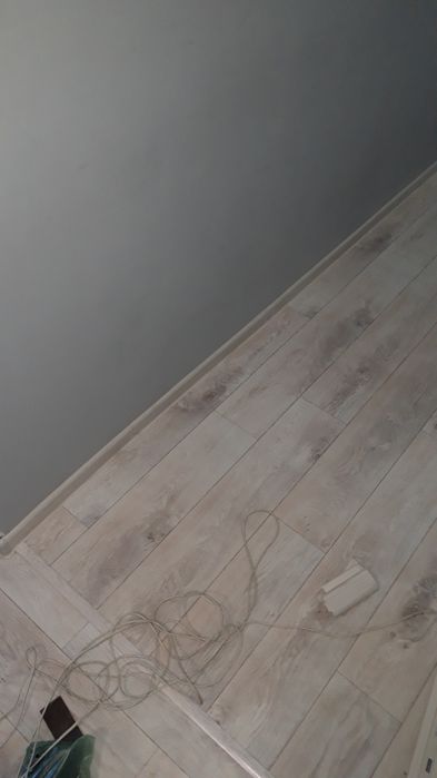 Постелю ламинат,линолеум