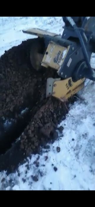 Продам траншеекопатель, грунторез, бара.