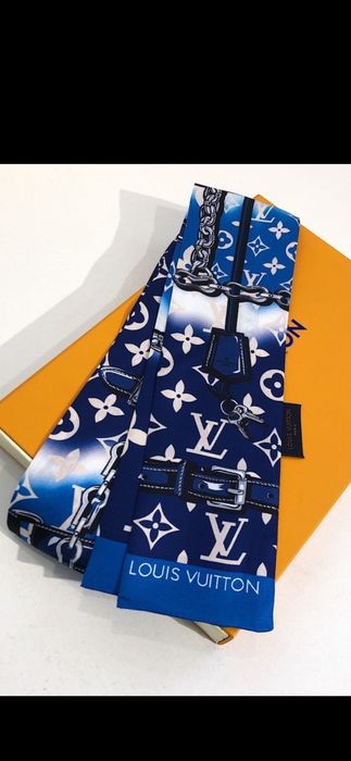 Eșarfă Louis Vuitton,  model 2026, 7 modele,  100% mătase, 120x8cm,  pret fix