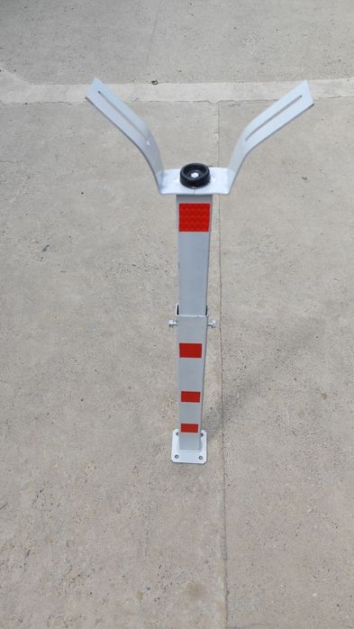 Стойка для шлагбаума