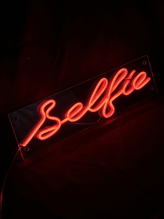 неоновые вывески.Подарок.