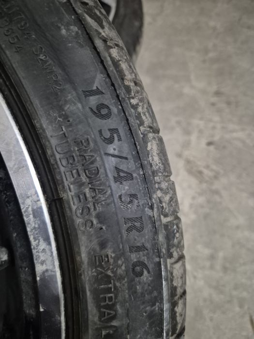 Шины с дискам комплект 200000тенге