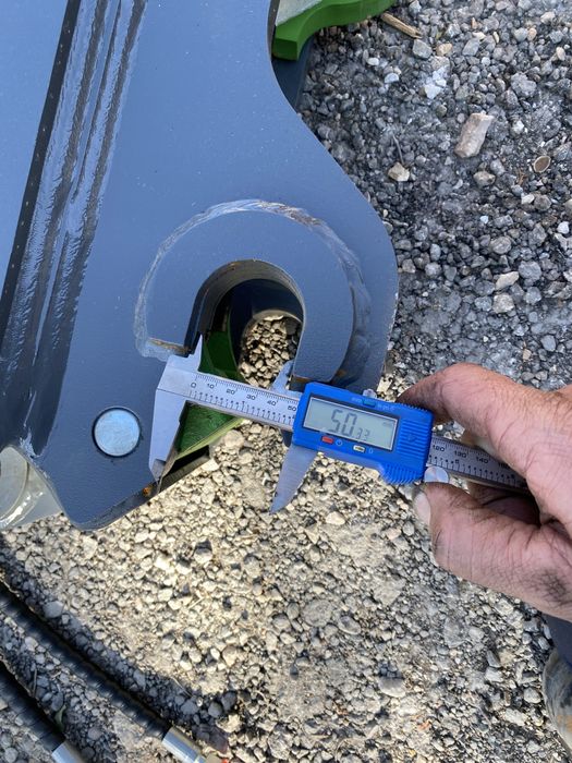 Бързосменник хидравличен НОВ!! за багер или комбиниран багер