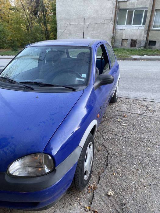 Опел корса две врати