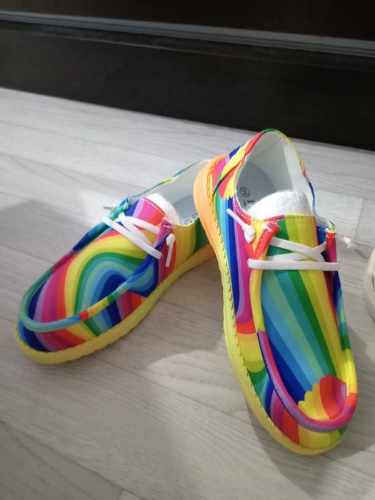 Обувь детская, взрослая