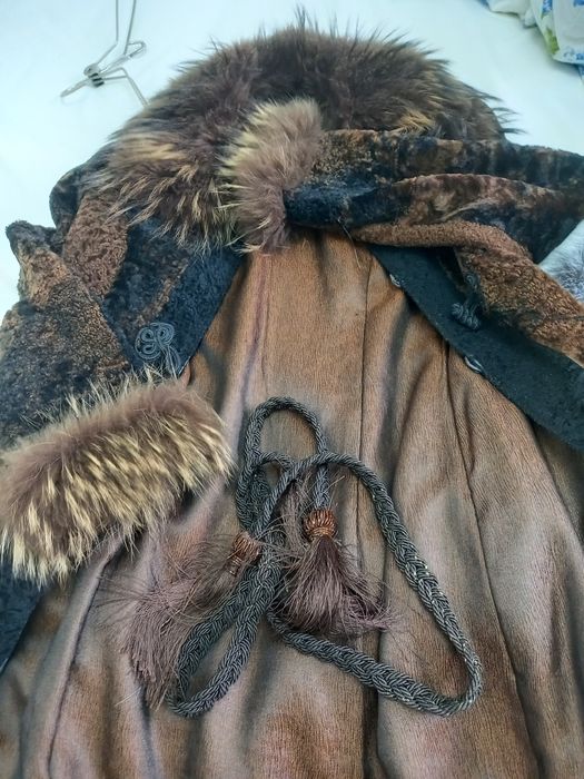 Пальто натуральный каракуль