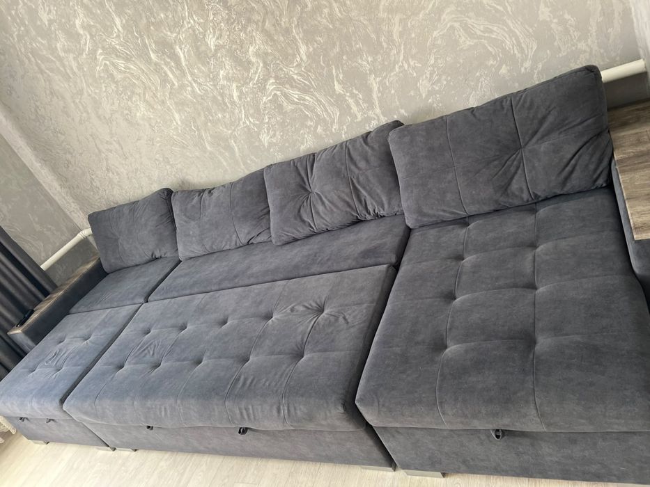 Продам диван 4 метра ширина