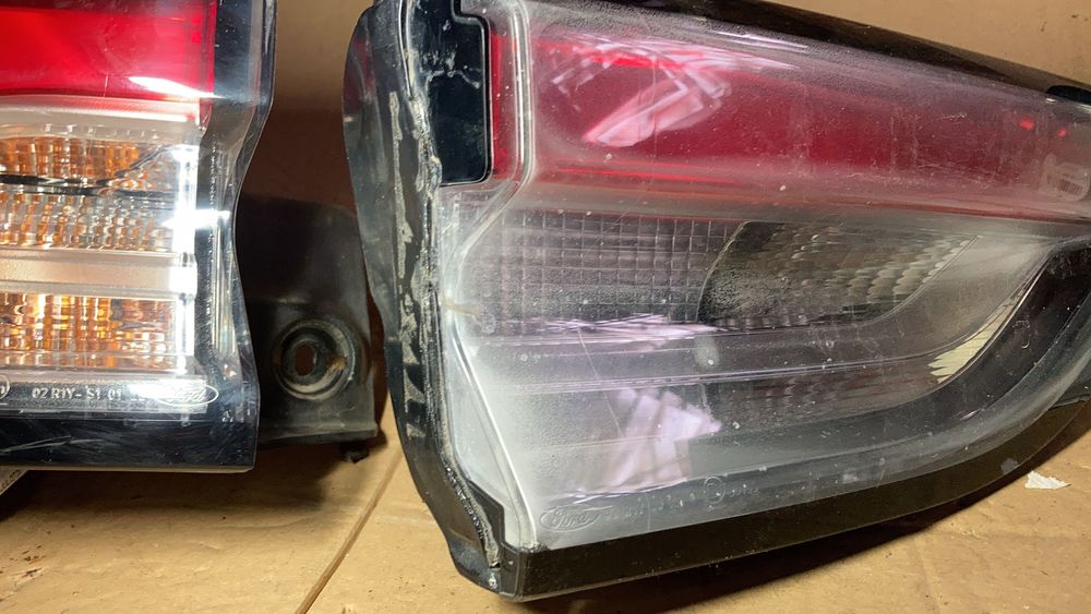 Stop Ford kuga 3 III 2020 - 2024 stop Stanga Dreapta