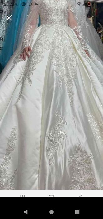 Булчински рокли .