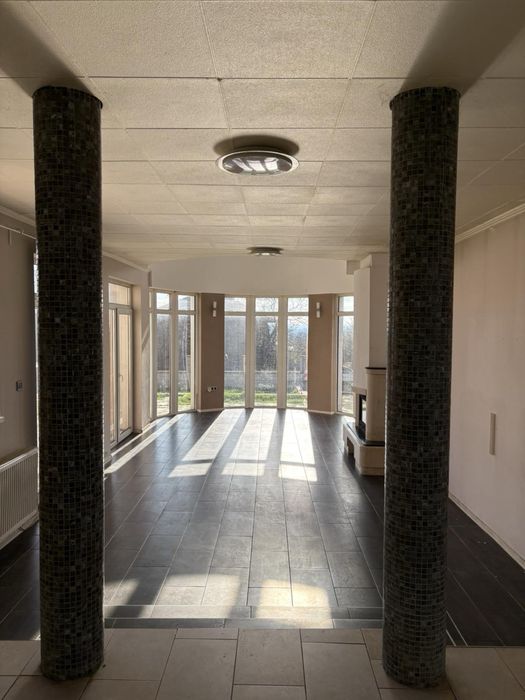 Варна, Здравец под наем от собственик