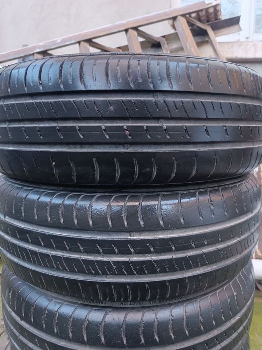 185 65 R15 Kumxo Balon Sotiladi holati yaxshi