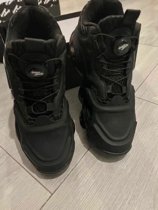 Sneakers sport negri