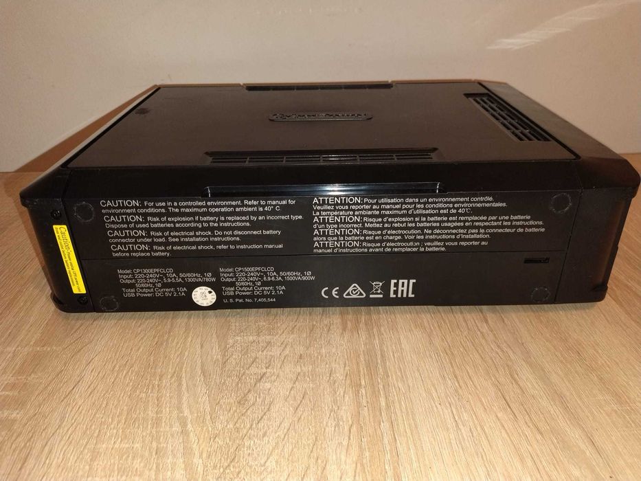 Ups Cyber Power CP1300EPFCLCD 1500VA 900W