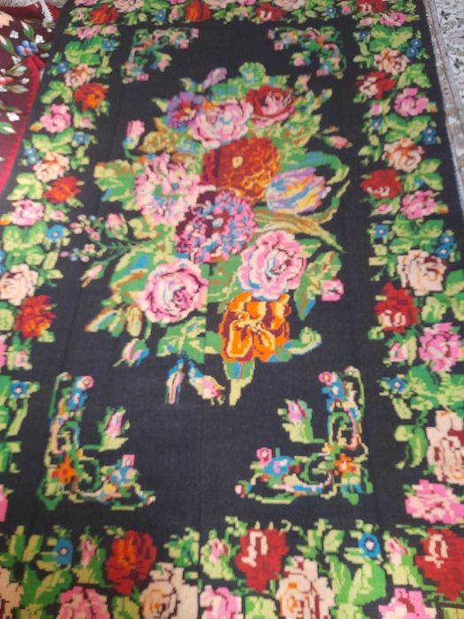 Covoare oltenesti de lana lucrate manual