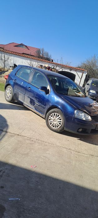 Dezmembrez orice piesa vw golf 5 2.0 bkd