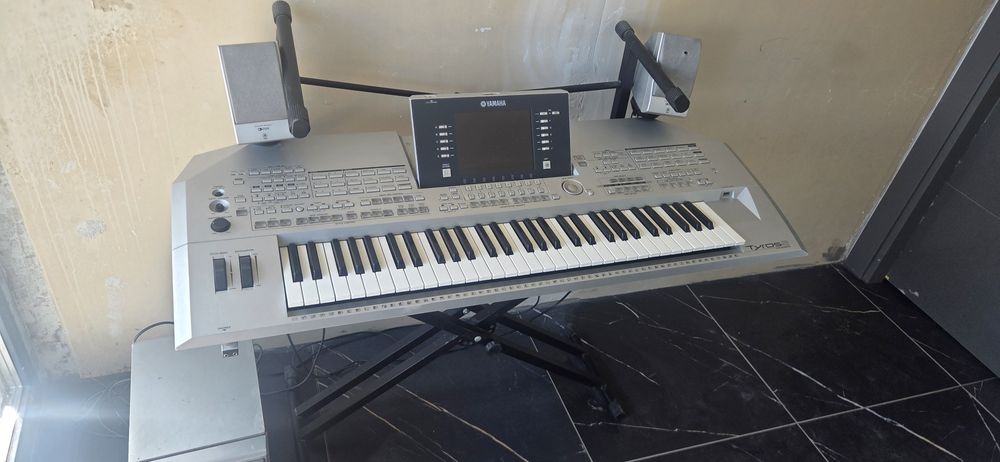 Orga yamaha tyros 2