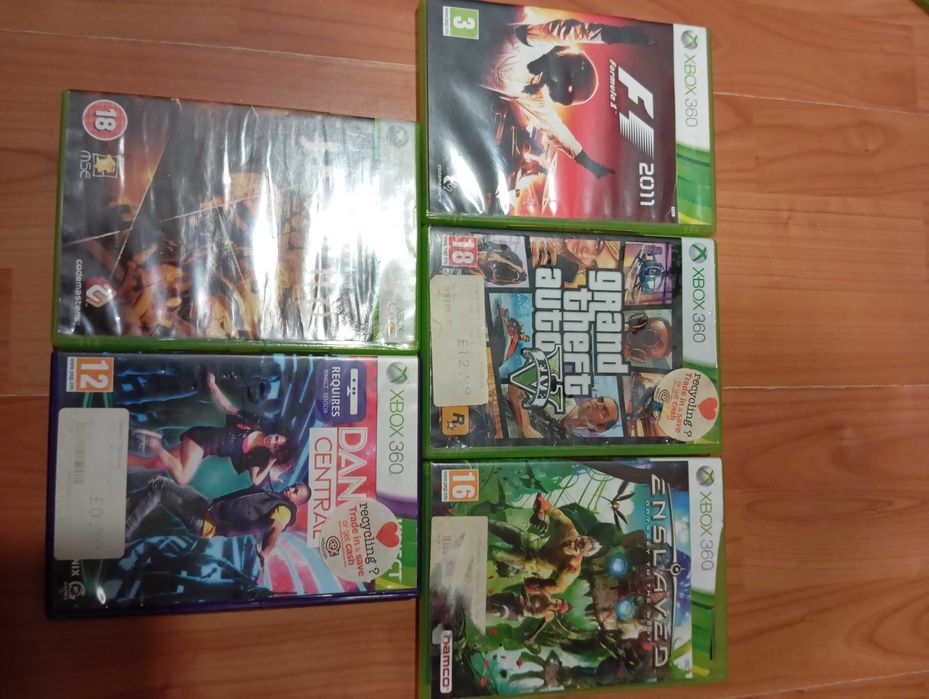 Xbox 360 със 2 джойстика