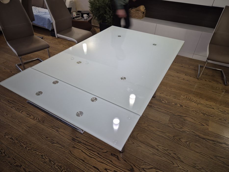 Маса за трапезария