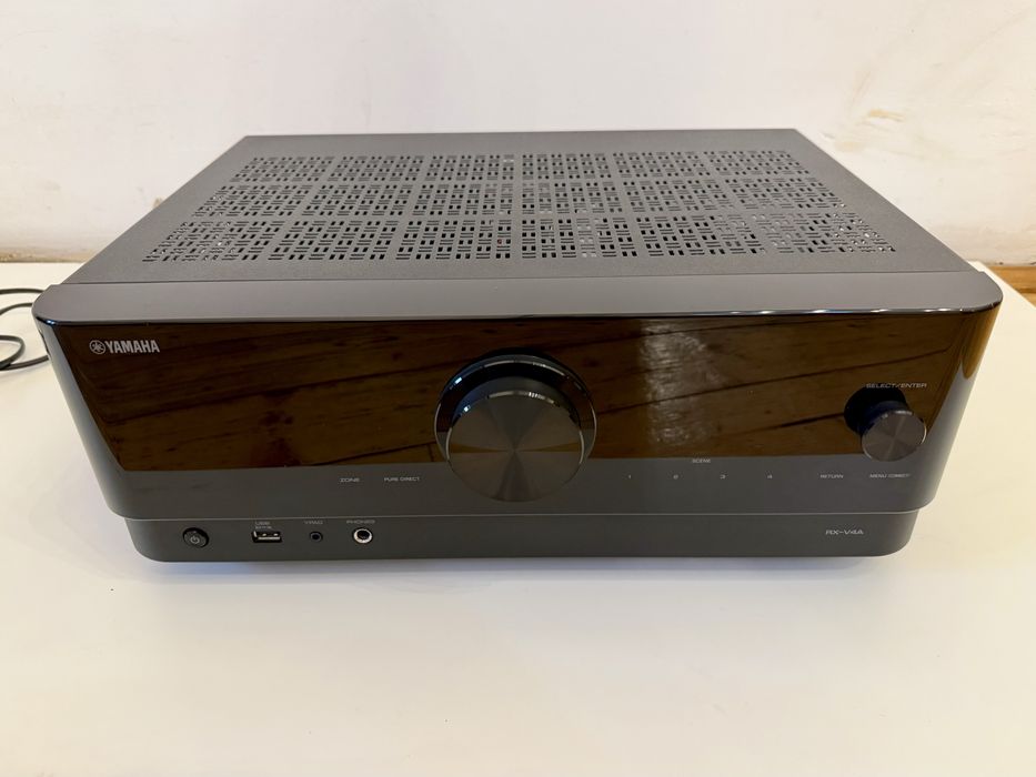 Yamaha RX-V4A Receiver AV 5.2 – 8K / 4K 120Hz, eARC, MusicCast, YPAO