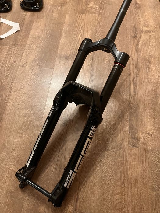 Вилка zeb ultimate 27.5 190мм