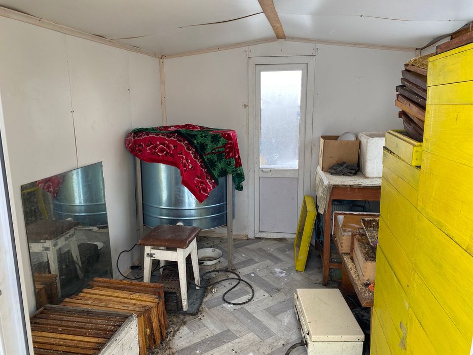 Пчеловодческий прицеп для ульев