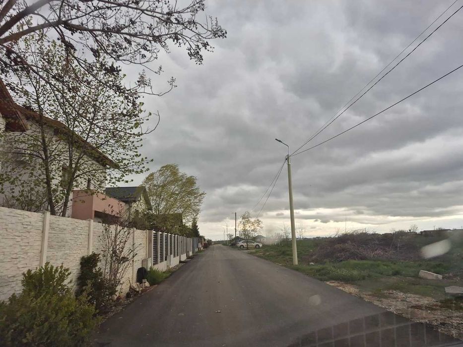 Teren Balotesti,550 mp,langa Dn1,case locuite,electrica-gaz-70m