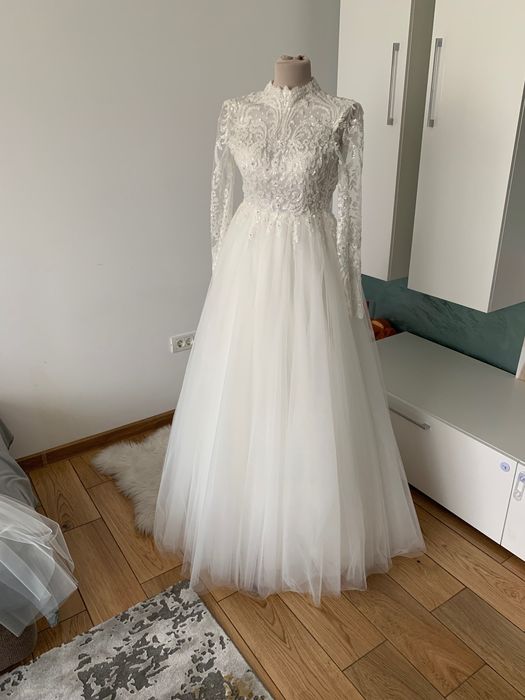 Vând rochie de mireasă