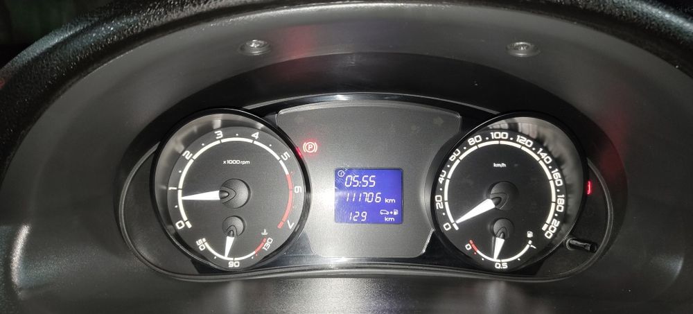 Продам Приору универсал