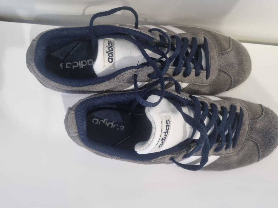 Adidasi Barbati Marimea 42, Noi