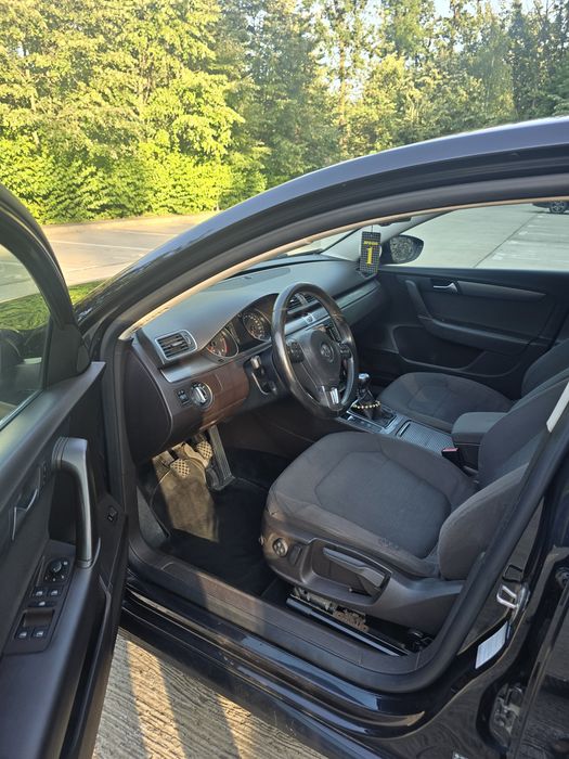 VOLKSWAGEN Passat 2011 — imagine 9