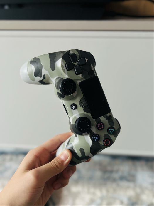 Продам пс 4 в идеальном состоянии