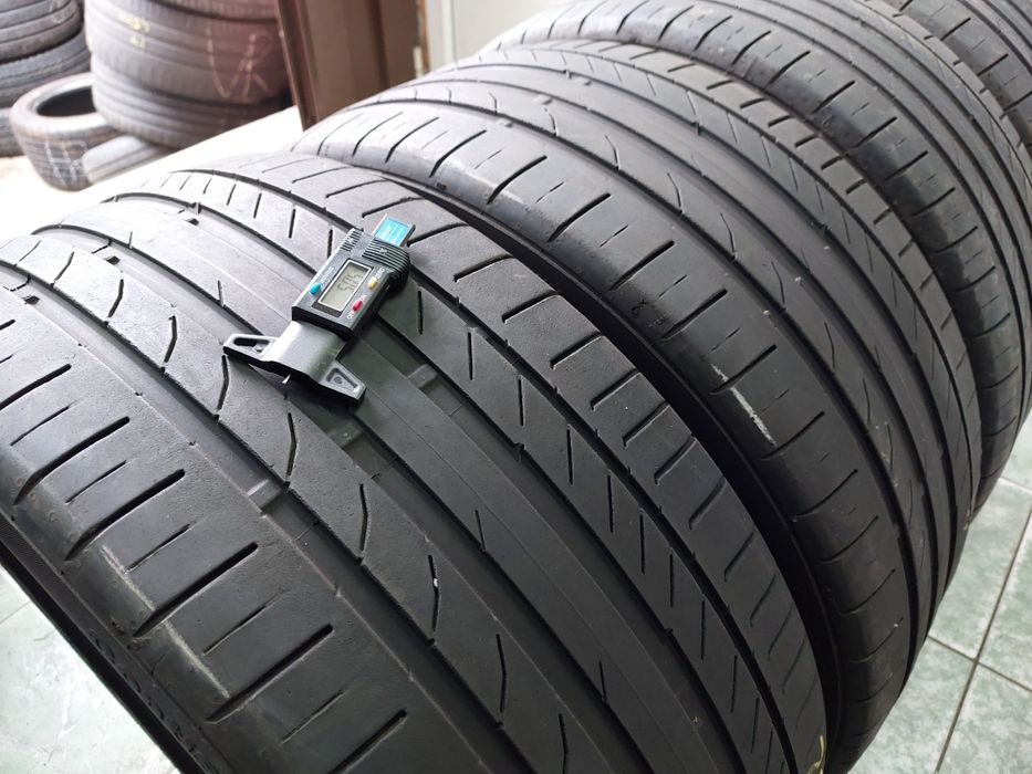 ``Set anvelope 255/40 R20 cu 235/45 R20 Continental