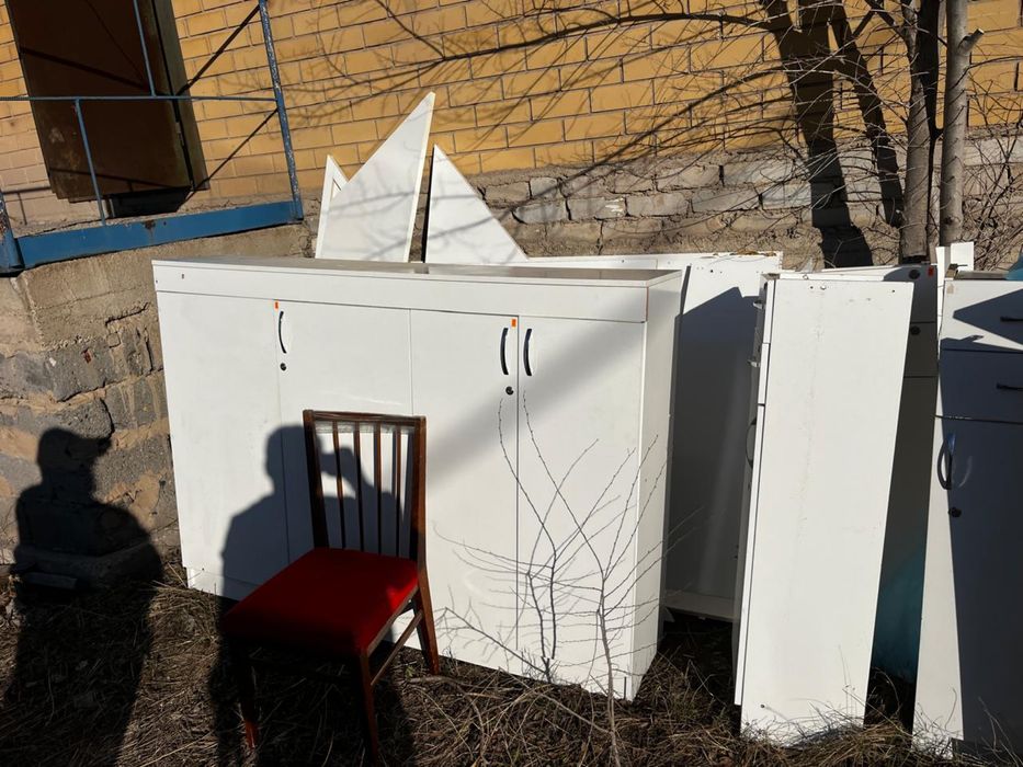Продам шкафы от салона красоты