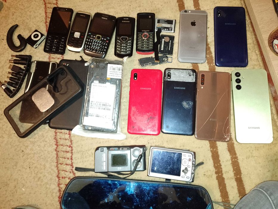 Telefoane defecte pentru piese  și funcționale 9 din 10