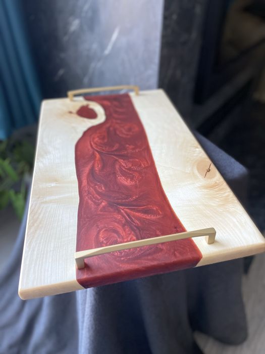 Platou de servit din lemn si rasina