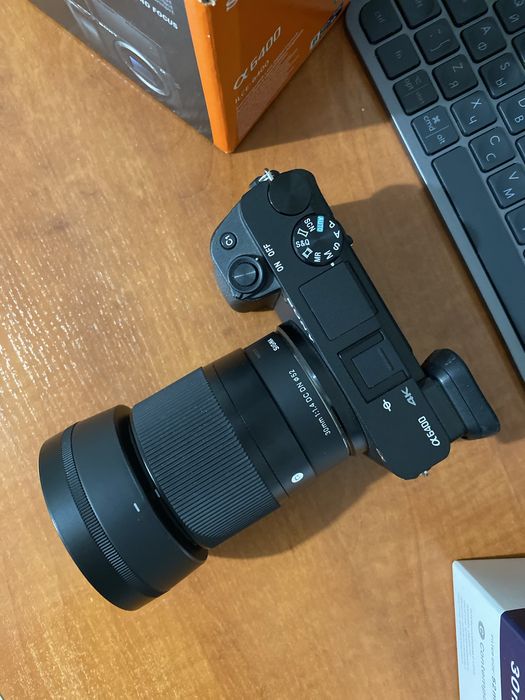 Sony Alpha 6400 + Sigma 30mm f1.4 DC DN