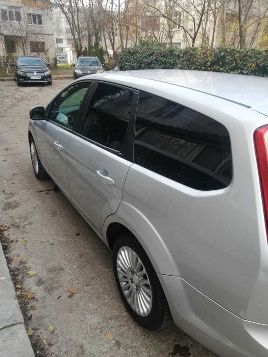 Vând Ford focus 1.6 diesel 2008