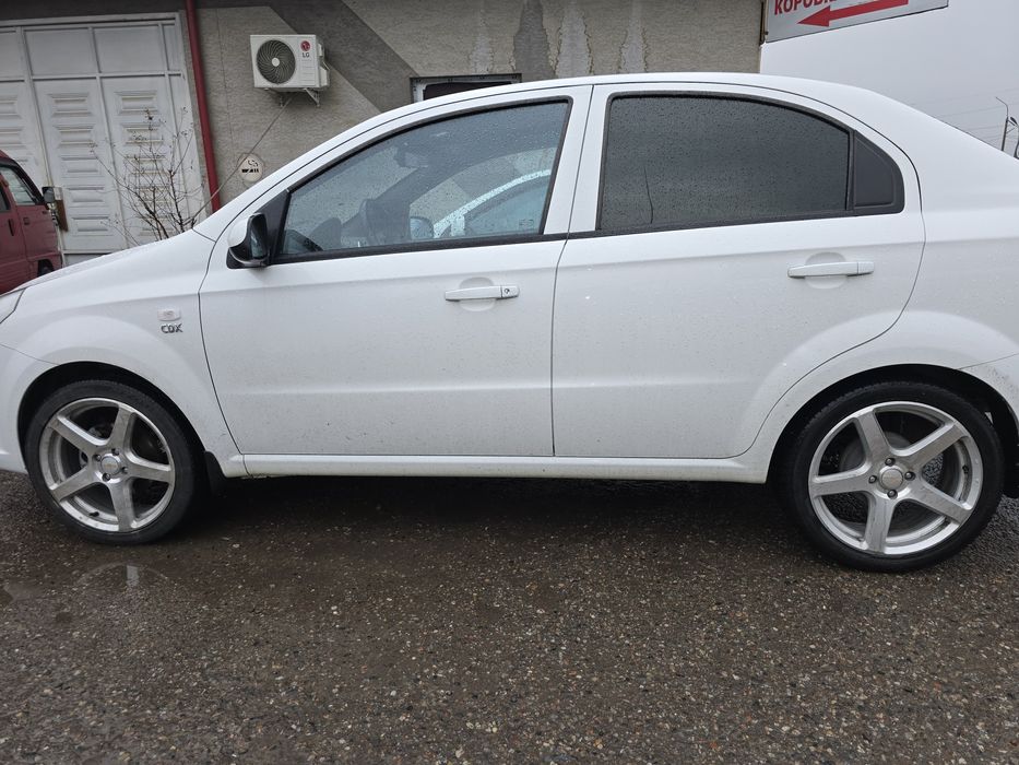 Продаю Диски vossen 7×17R