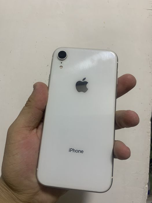 Iphone xr 128 gbliii