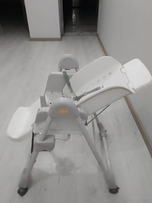 Продам детский столик недорого